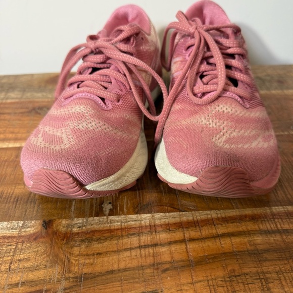 Asics Gel-Nimbus 23 Pink Athletic Shoes, Women’s 7.5 - Picture 3 of 8